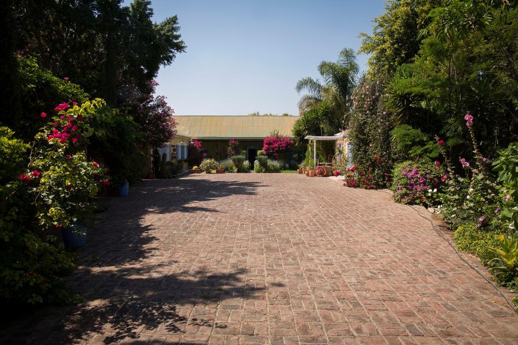 Somerset Stables Храфф-Рейнет Экстерьер фото